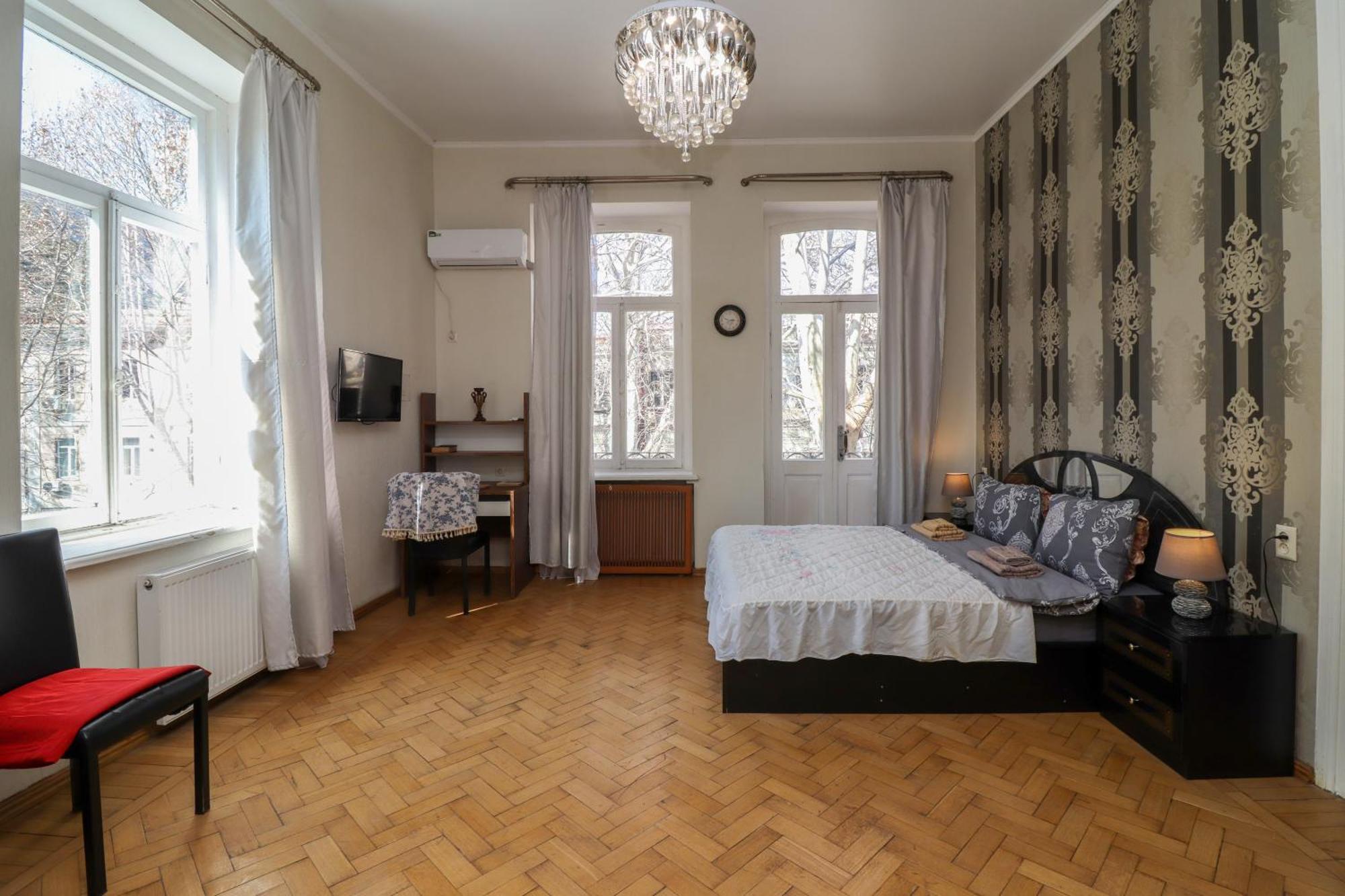 Leon Rooms Tbilisi Eksteriør bilde