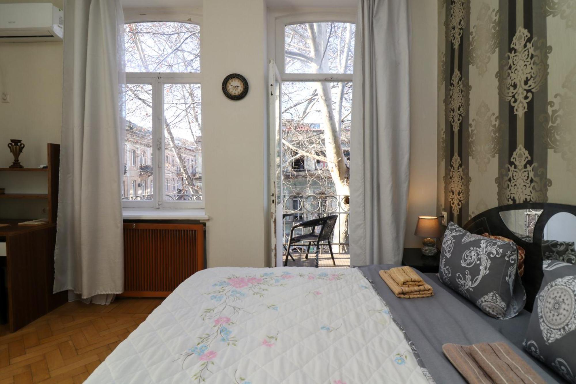 Leon Rooms Tbilisi Eksteriør bilde